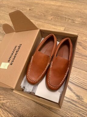 Amazon Essentials Boys Slip-On Moc Toe Loafers